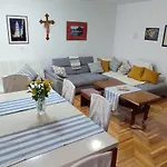 Vlado Апартаменты *